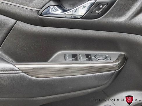 Used 2021 GMC Acadia SLT image 24