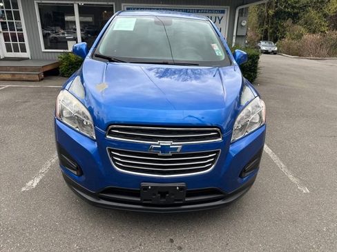 Used 2015 Chevrolet Trax LS w/ LPO, Cargo Package image 2