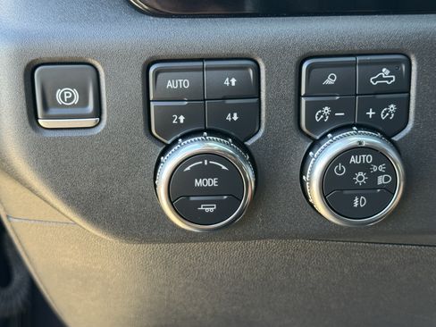 Used 2025 GMC Sierra 1500 Elevation w/ Elevation Premium Package AWD/4WD image 21