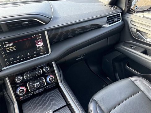 Used 2022 GMC Yukon XL Denali w/ Max Trailering Package image 15