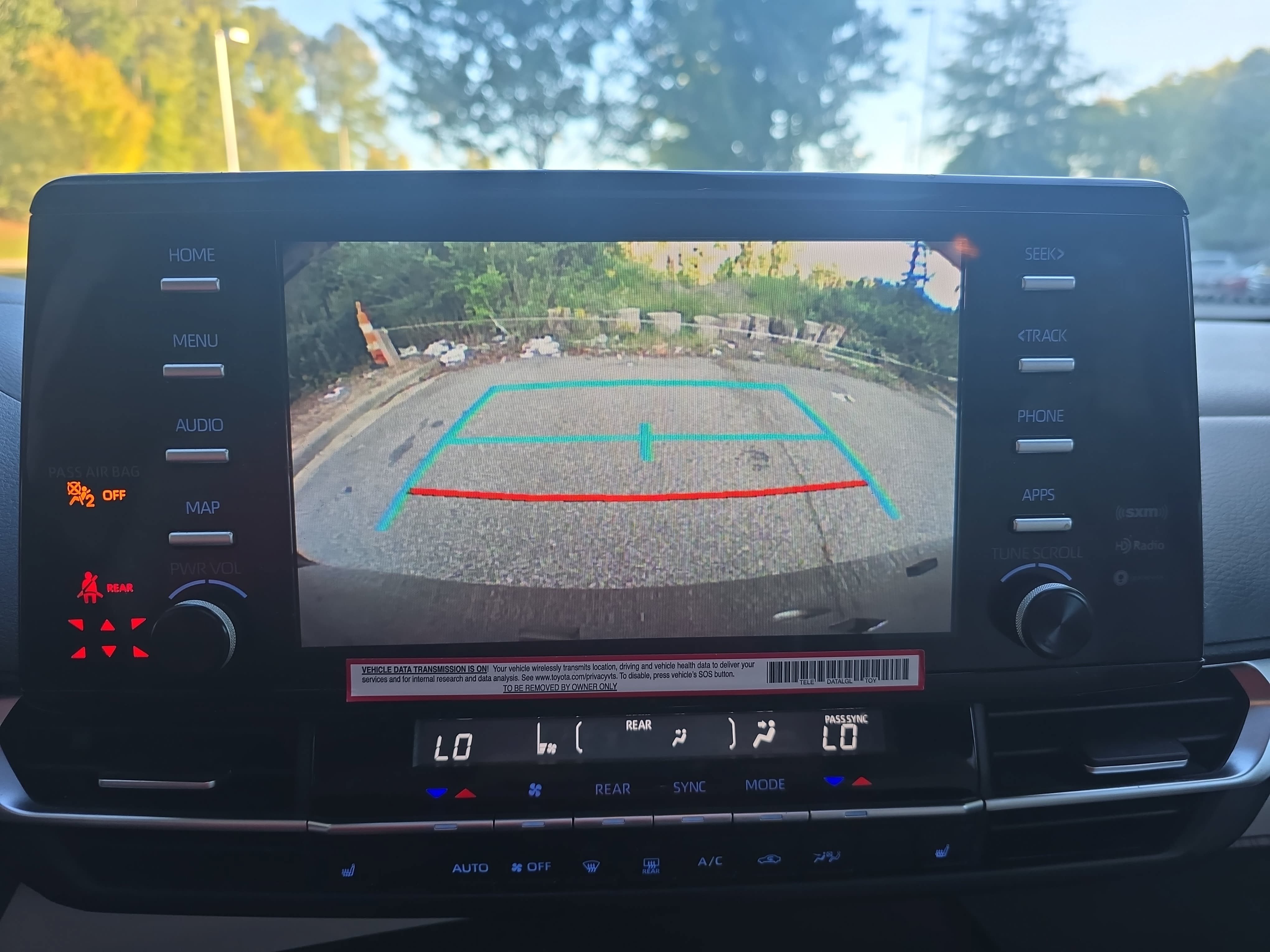 Used 2024 Toyota Sienna XLE FWD image 19