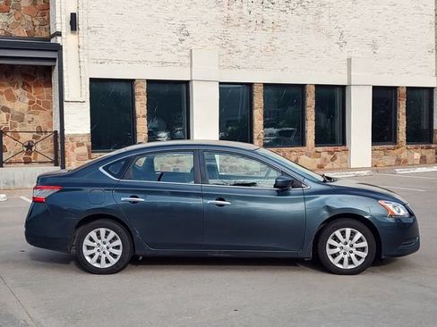 Used 2014 Nissan Sentra SV w/ SV Driver Package FWD image 2