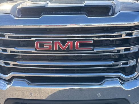 Used 2021 GMC Sierra 2500 SLE w/ SLE Value Package; image 2