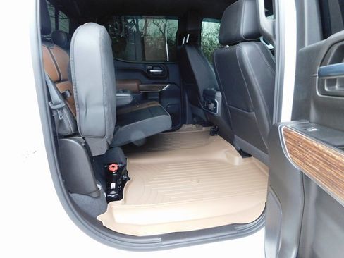 Used 2021 Chevrolet Silverado 1500 High Country w/ Technology Package image 28