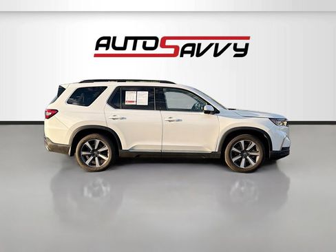 Used 2023 Honda Pilot Elite image 8