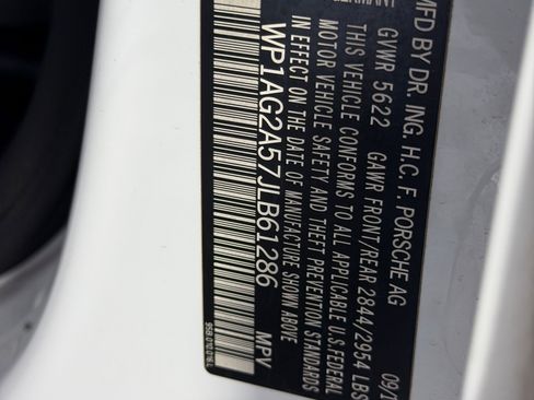 Used 2018 Porsche Macan GTS image 23