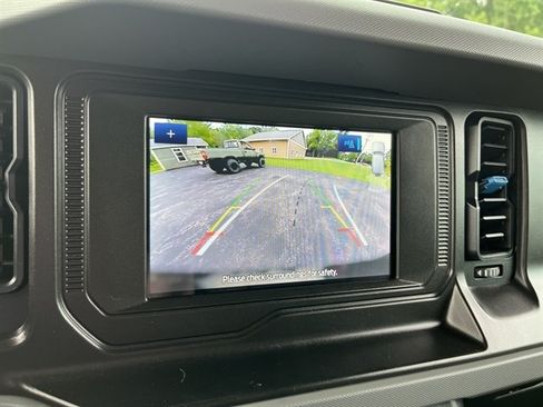 Used 2023 Ford Bronco Black Diamond AWD/4WD image 25