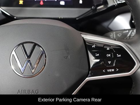 Used 2023 Volkswagen ID.4 2WD image 10