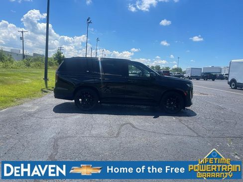 Used 2022 Cadillac Escalade Sport Platinum AWD/4WD image 17