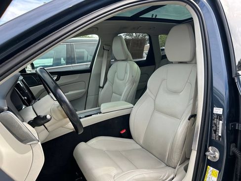 Used 2023 Volvo XC60 B5 Ultimate w/ Climate Package AWD/4WD image 20