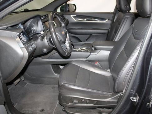 Certified 2022 Cadillac XT5 Premium Luxury image 7