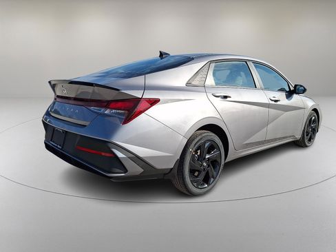New 2026 Hyundai Elantra Sport image 7