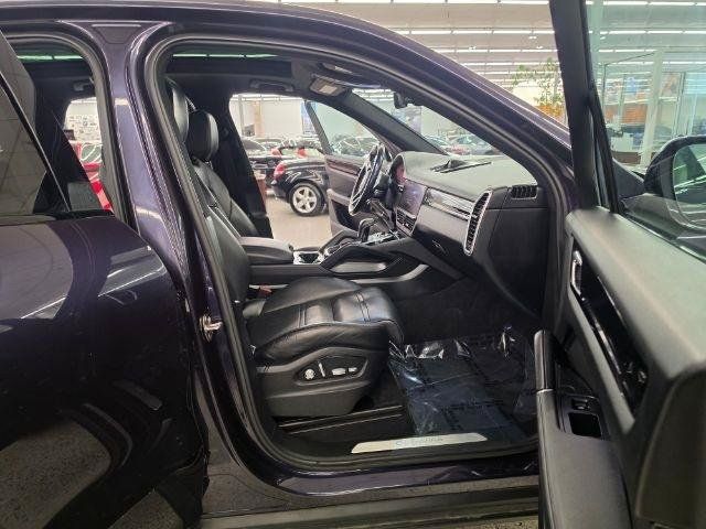 Used 2019 Porsche Cayenne AWD/4WD image 38