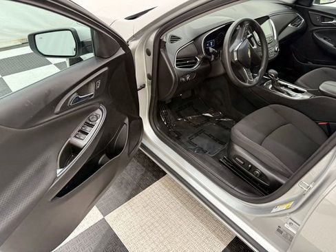 Used 2021 Chevrolet Malibu LT image 26