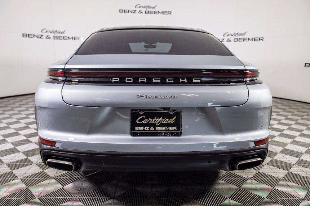 Used 2024 Porsche Panamera image 7