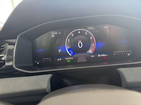 Used 2025 Volkswagen Jetta SE image 39