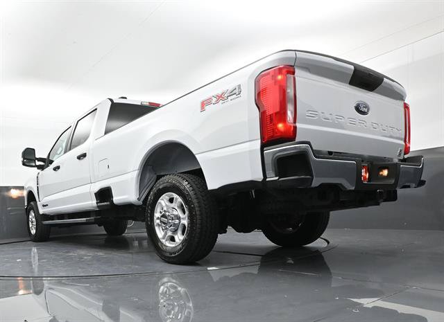 Certified 2026 Ford F350 XLT w/ FX4 Off-Road Package AWD/4WD image 35