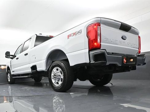 Certified 2026 Ford F350 XLT w/ FX4 Off-Road Package AWD/4WD image 35