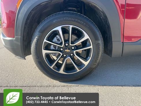 Used 2025 Chevrolet TrailBlazer LT AWD/4WD image 26