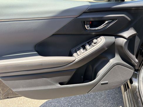 Certified 2025 Subaru Crosstrek 2.5i Limited w/ Crosstrek Mirror Package AWD/4WD image 14