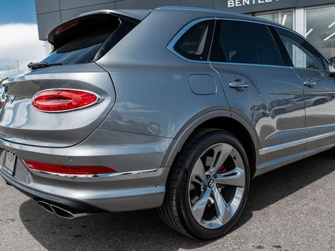 Certified 2023 Bentley Bentayga AWD/4WD image 13