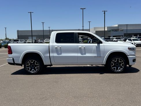 Used 2025 RAM 1500 Laramie w/ Sport Appearance Package AWD/4WD image 6