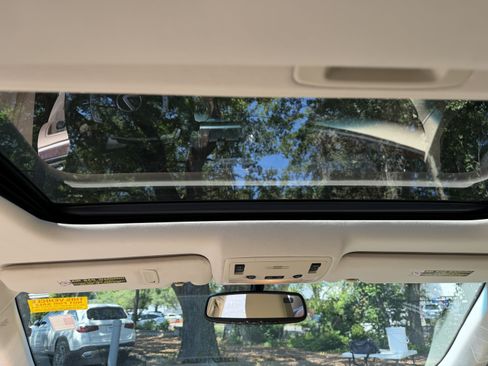 Used 2013 Lexus ES 350 w/ Premium Pkg FWD image 30