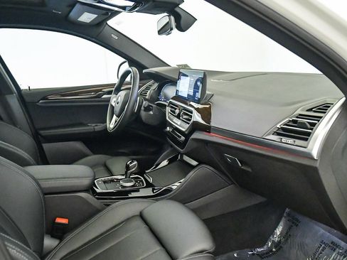 Certified 2023 BMW X4 xDrive30i w/ Convenience Package image 16