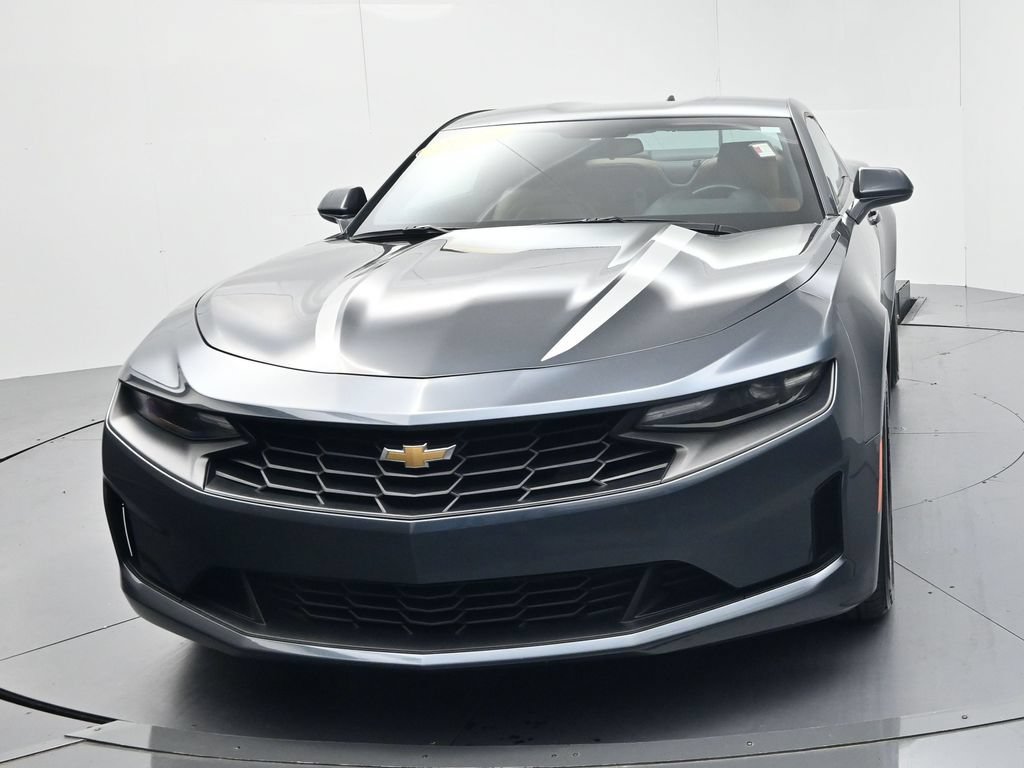 Used 2020 Chevrolet Camaro LT w/ Technology Package RWD image 3