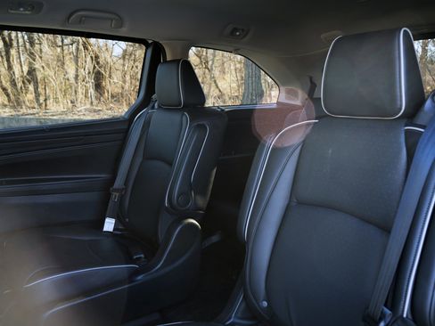 Certified 2025 Honda Odyssey Elite image 18