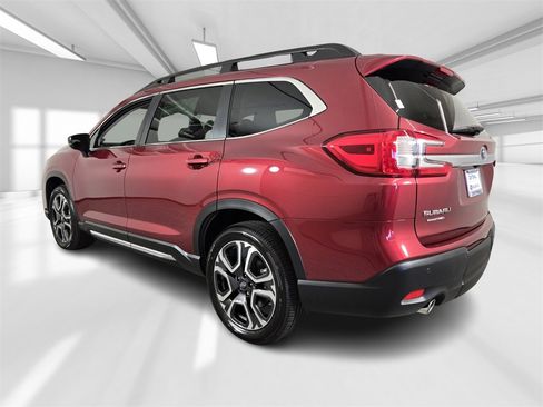 New 2025 Subaru Ascent Limited w/ Popular Package #2 image 3