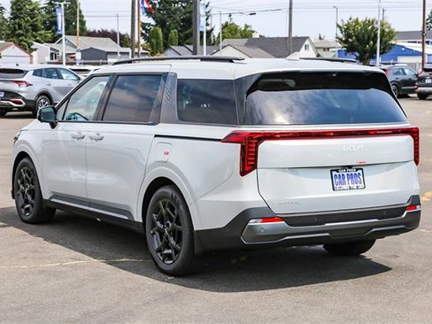 New 2025 Kia Carnival SX Prestige image 7