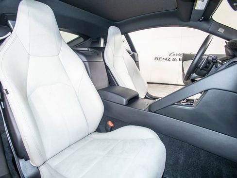 Used 2021 Jaguar F-TYPE Coupe image 19