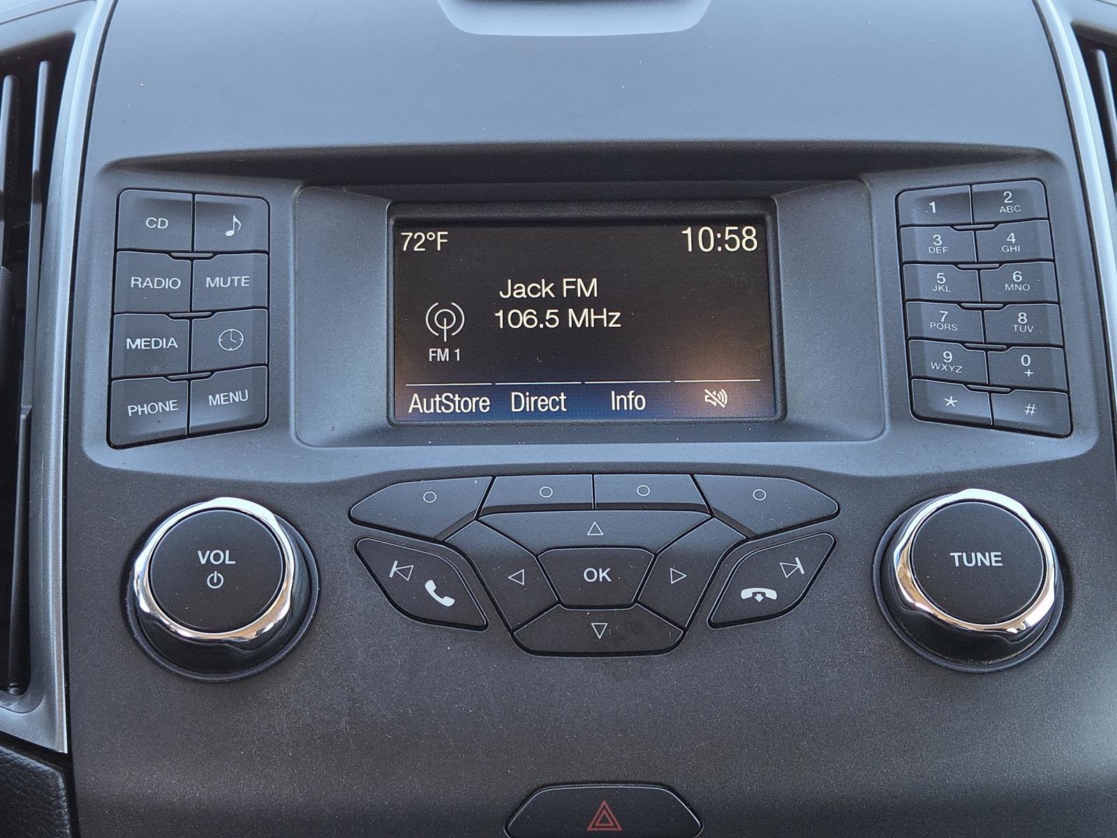 Used 2018 Ford Edge SE FWD image 13