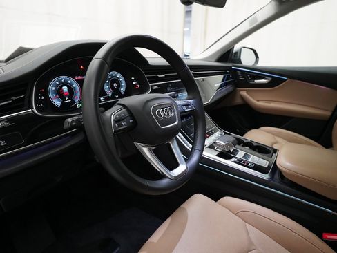 Used 2023 Audi Q8 Prestige image 7