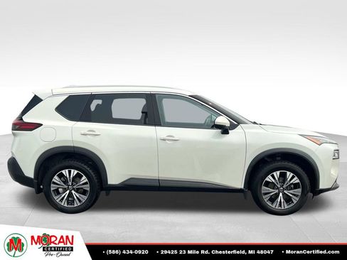 Used 2021 Nissan Rogue SV AWD/4WD image 6