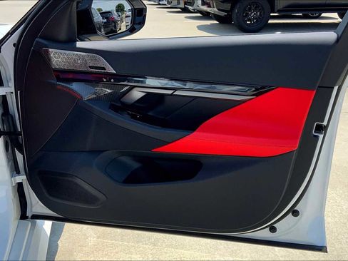 Used 2026 BMW M5 w/ Carbon Package image 51