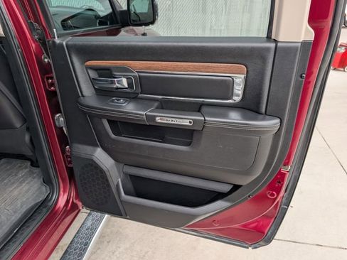 Used 2017 RAM 1500 Laramie w/ Convenience Group AWD/4WD image 35