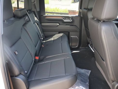 New 2026 GMC Sierra 3500 Denali w/ Denali Reserve Package AWD/4WD image 11