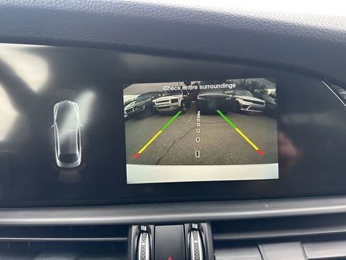 Used 2020 Alfa Romeo Giulia Base w/ Nero Edizione image 21