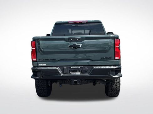 Used 2026 Chevrolet Silverado 2500 ZR2 w/ LPO, Dark Essentials Package AWD/4WD image 6