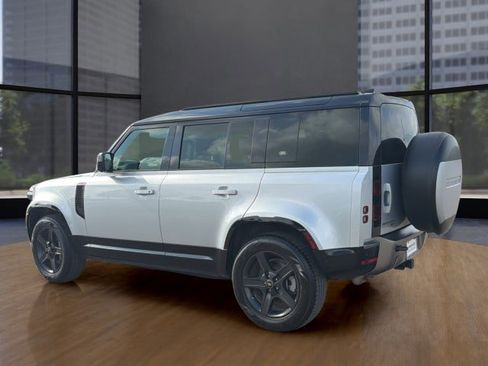 Used 2022 Land Rover Defender 110 X-Dynamic SE AWD/4WD image 14