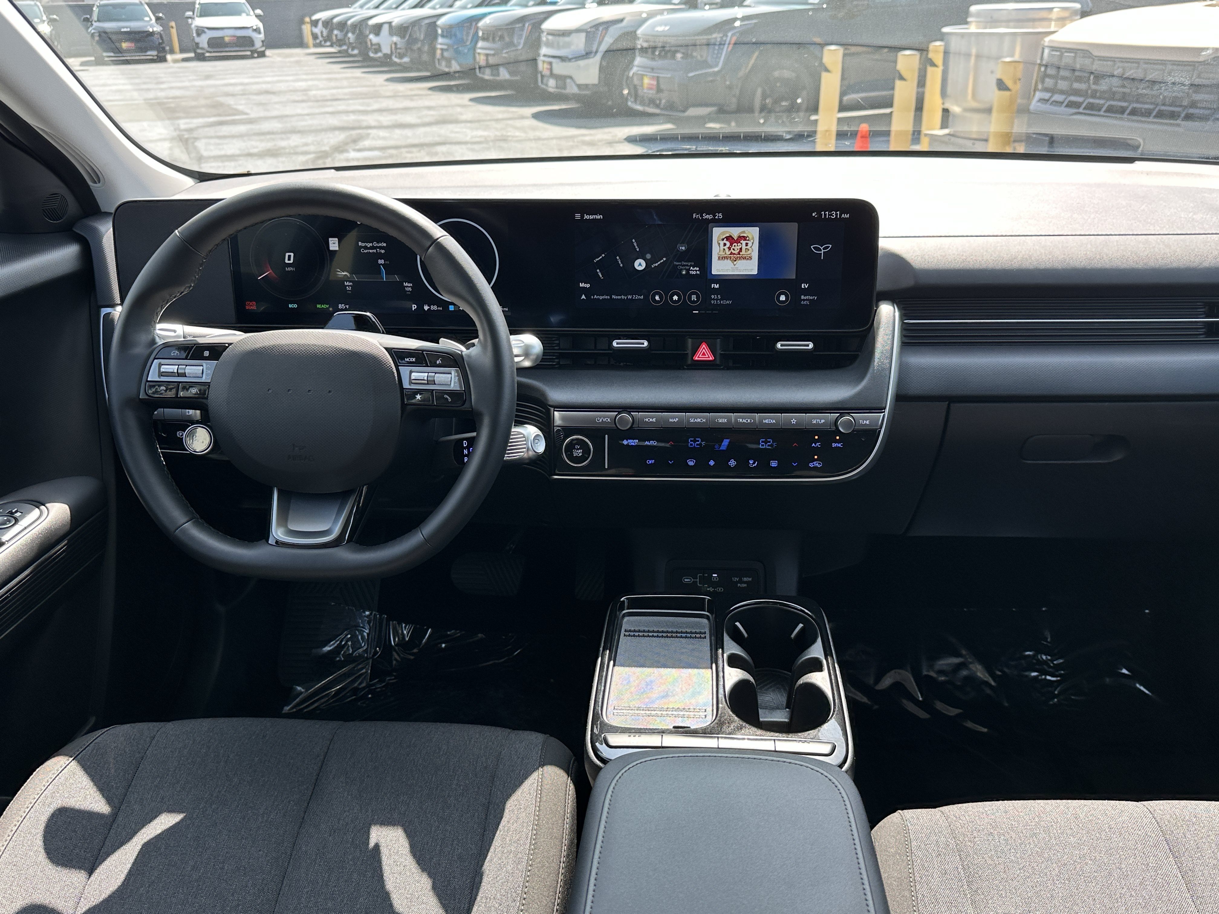 Used 2025 Hyundai Ioniq 5 SE RWD image 20