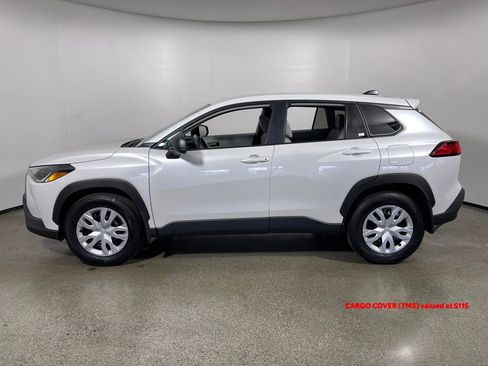 Certified 2024 Toyota Corolla Cross L image 6