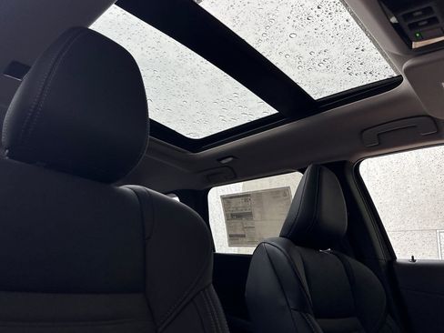 New 2026 Mitsubishi Outlander SE image 15