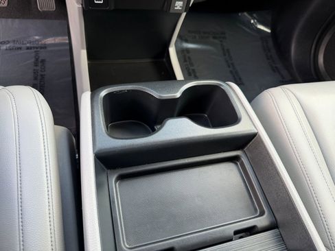 Used 2023 Honda Odyssey EX-L image 46