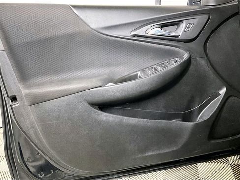 Used 2017 Chevrolet Malibu LS image 21