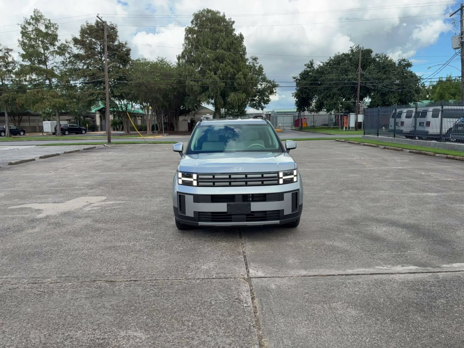 Used 2026 Hyundai Santa Fe SEL FWD image 4