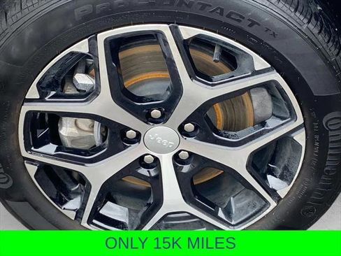 Certified 2024 Jeep Compass Limited image 28