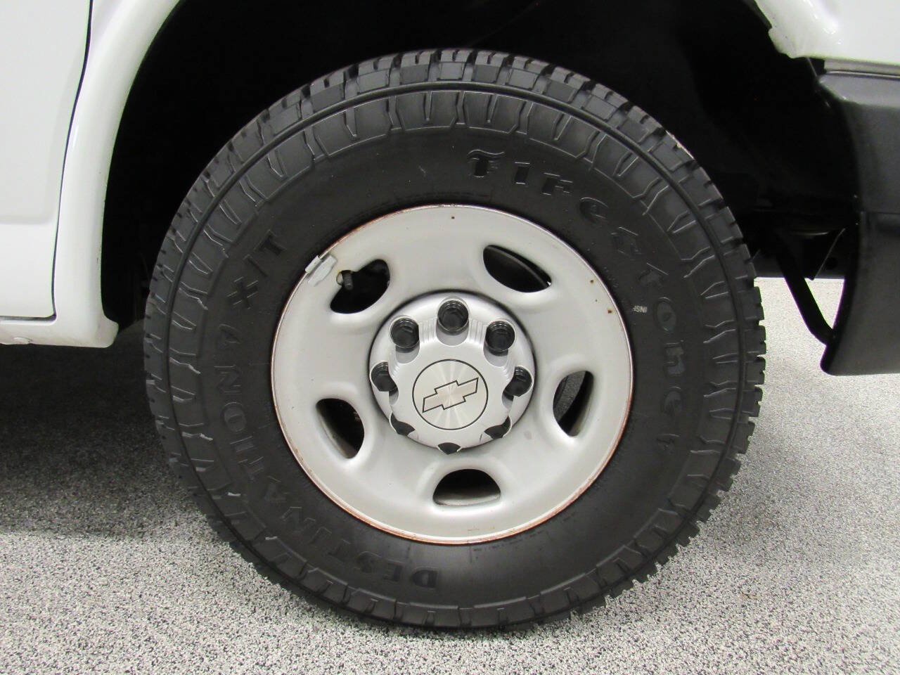 Used 2020 Chevrolet Express 3500 w/ Power Convenience Package RWD image 10